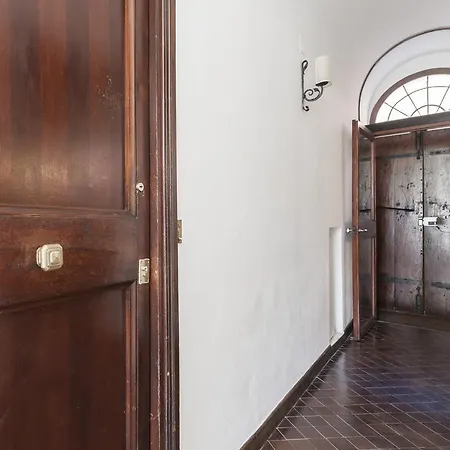 Monolocale Con Piscina A Trastevere Рим