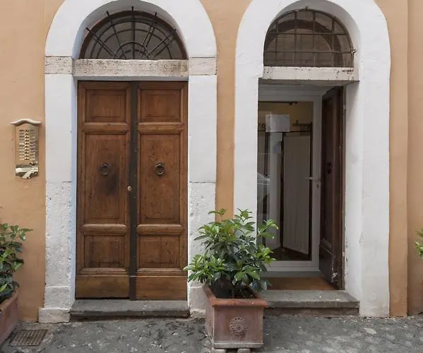Monolocale Con Piscina A Trastevere * Rome